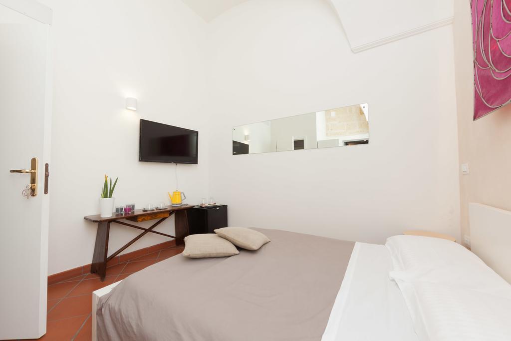לצ'ה B&B Corte Dei Taralli חדר תמונה